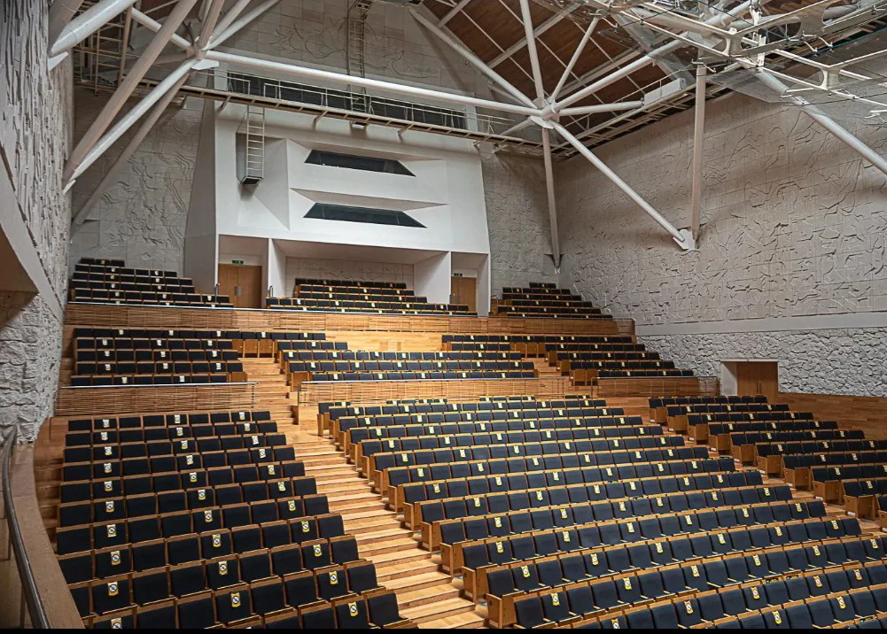 Sala Tlaqná